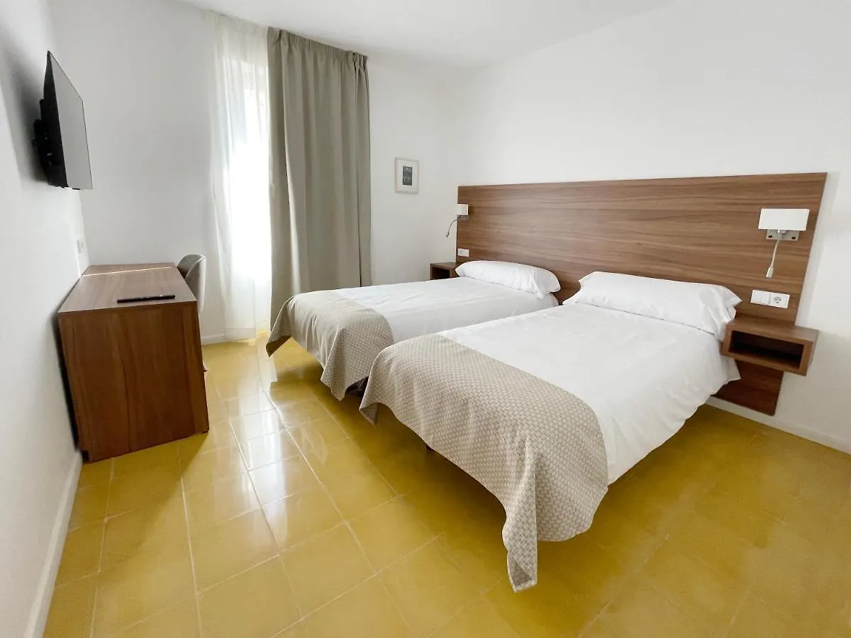 Romandre Alaior Hotel
