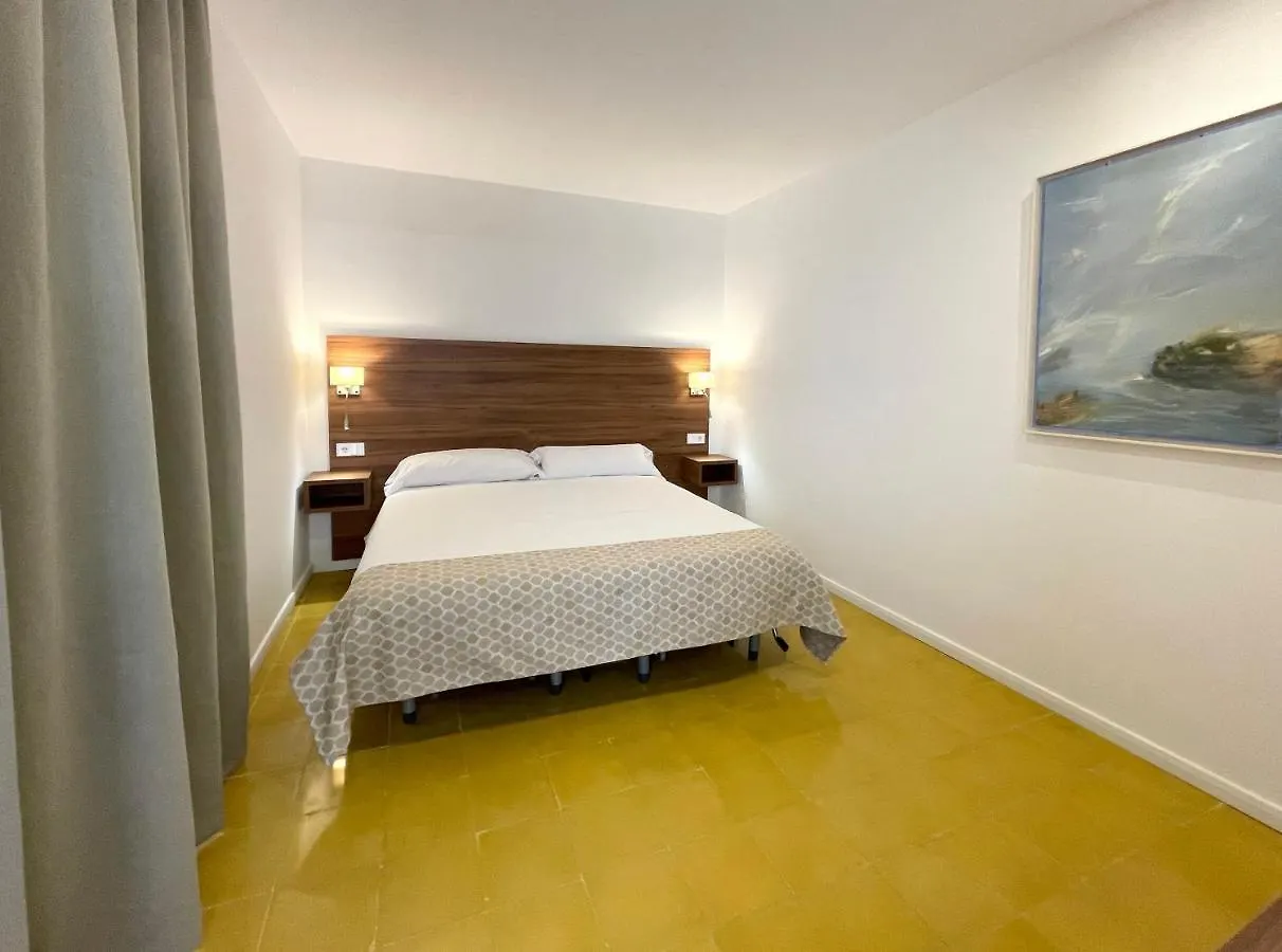*** Hotel Romandre Alaior Spain